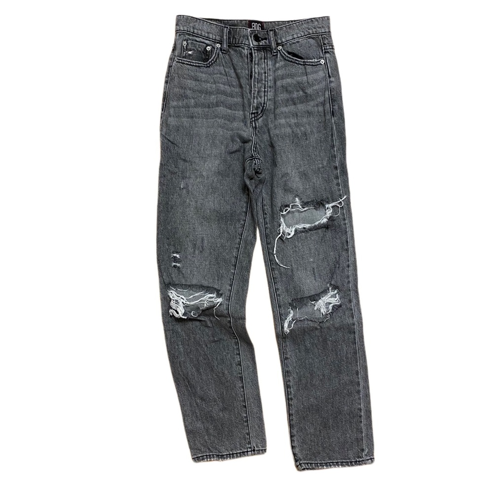 BDG Slim Straight Distressed Jeans Size: 25